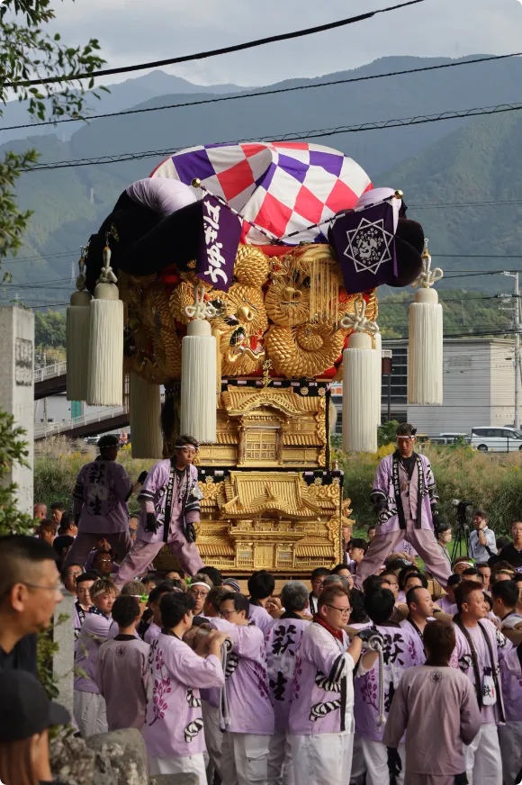 太鼓台の装飾スライド04