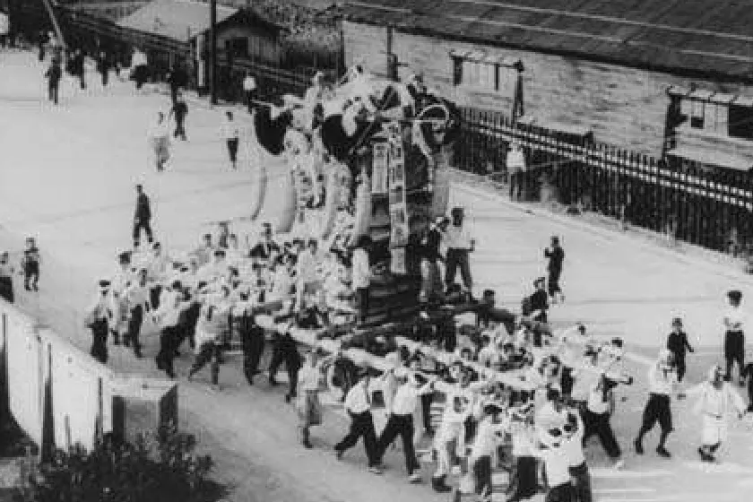 新居浜太鼓祭りの歴史紹介スライド01